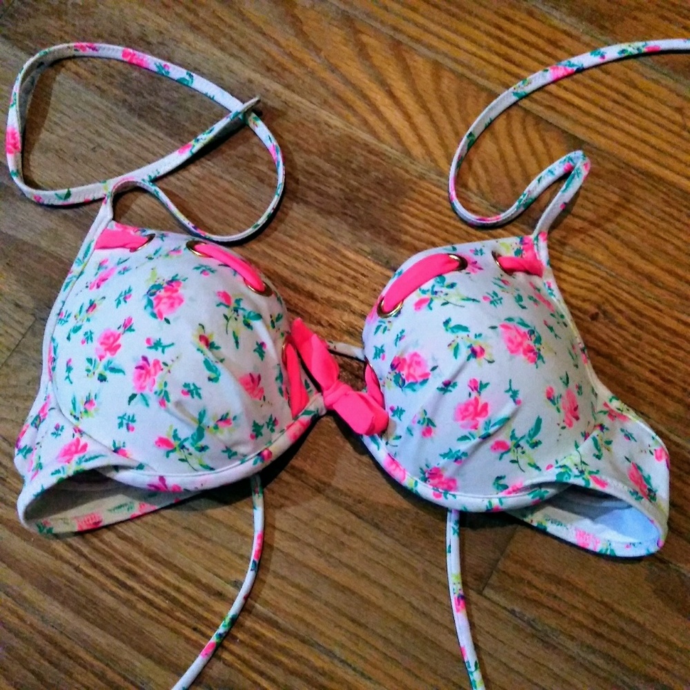 Victoria's Secret floral bikini top 36A
